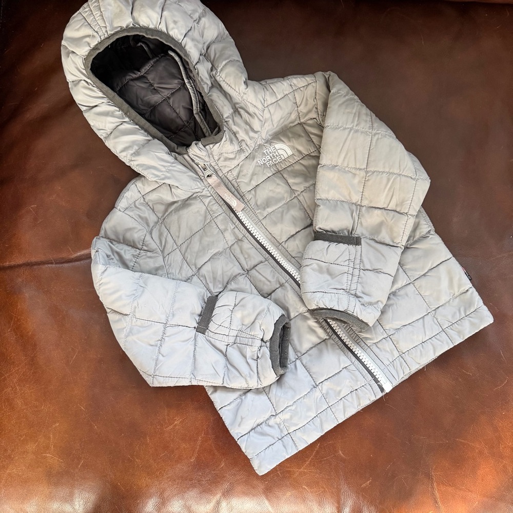 The North Face Kids Silver Puffer Thermalball Jacket